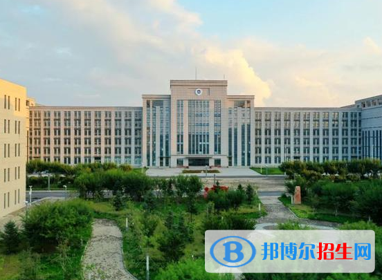 長春電子科技學(xué)院是不是985大學(xué)？