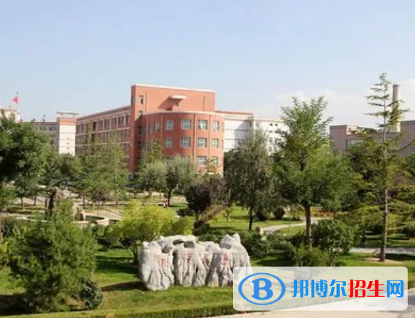 蘭州工商學(xué)院是不是985大學(xué)？
