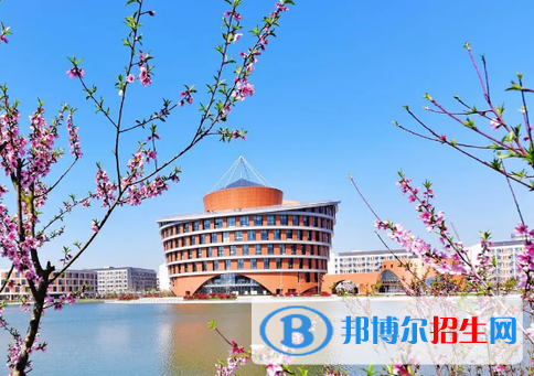 無(wú)錫學(xué)院是不是985大學(xué)？