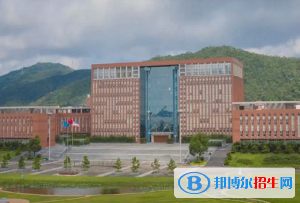 珠?？萍紝W(xué)院是不是985大學(xué)？
