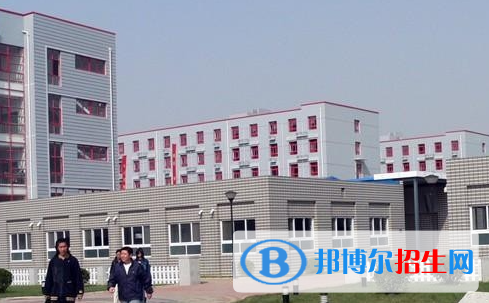 天津商業(yè)大學(xué)寶德學(xué)院是不是雙一流大學(xué)？