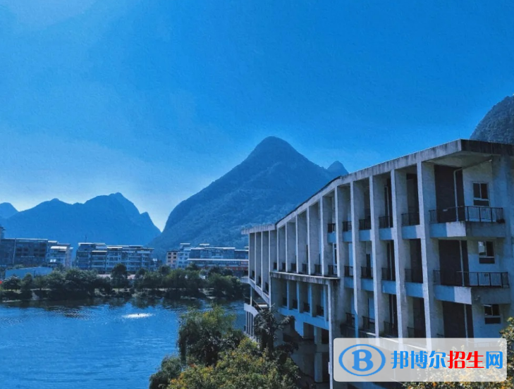 桂林信息科技學(xué)院是不是985大學(xué)？