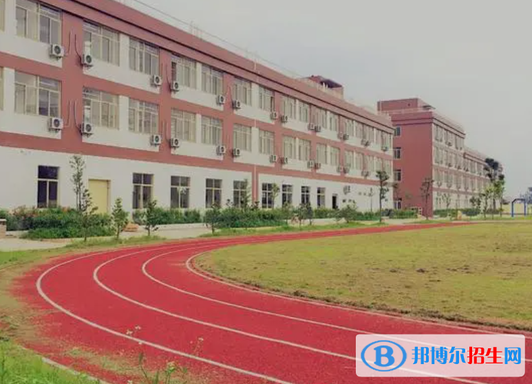 廣西建筑材料工業(yè)技工學(xué)校2023年學(xué)費(fèi)、收費(fèi)多少