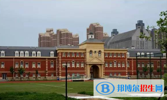 上?；蒽`頓國際學(xué)校初中部靠譜嗎2
