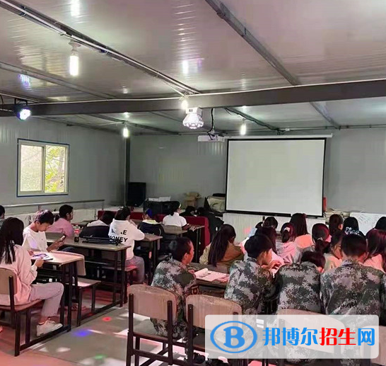 淮安市華豐職業(yè)技術(shù)學(xué)校2023年報(bào)名條件、招生要求、招生對(duì)象