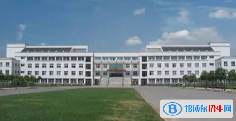 南京工業(yè)大學(xué)浦江學(xué)院是不是雙一流大學(xué)？