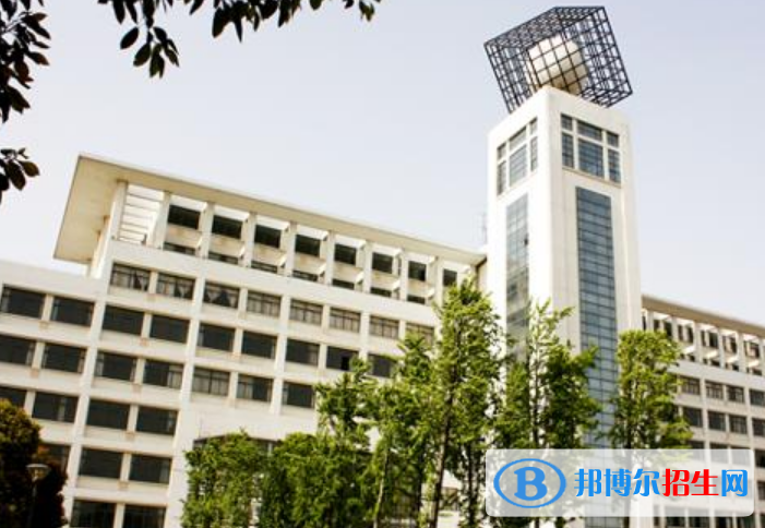 常州大學懷德學院是不是雙一流大學？
