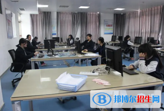 江蘇省盱眙技師學院2023年招生辦聯(lián)系電話
