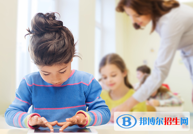 2023女生就業(yè)前景最好的十大熱門(mén)專(zhuān)業(yè)！