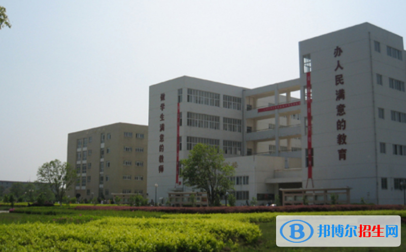 南昌大學(xué)共青學(xué)院是幾本？是985和211嗎？