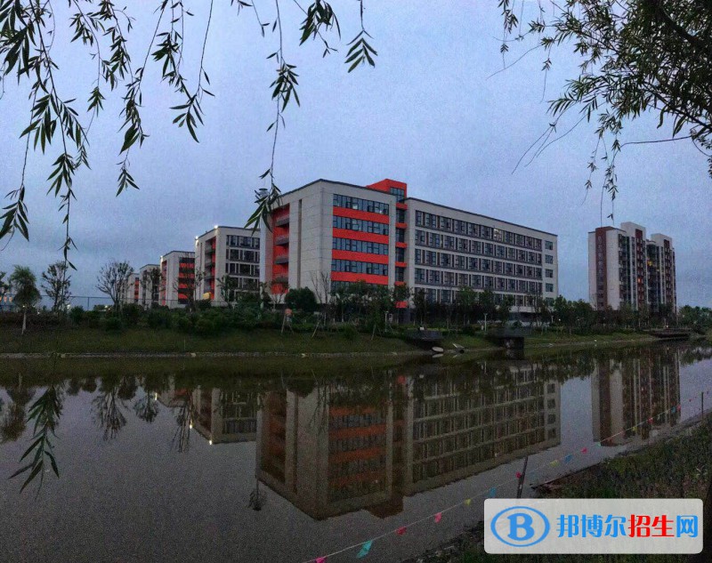 南通縱橫國際職業(yè)技術(shù)學(xué)校2023年報名條件、招生要求、招生對象