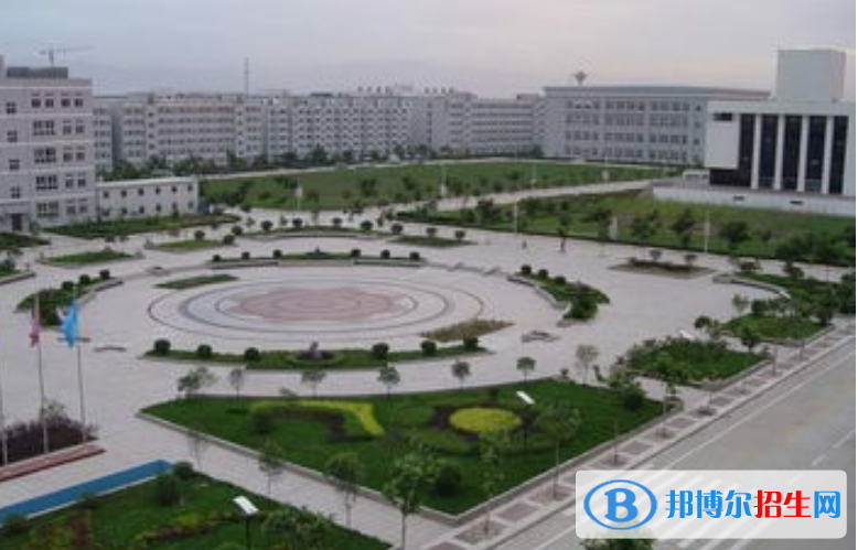 陜西科技大學(xué)鎬京學(xué)院是幾本？是985和211嗎？
