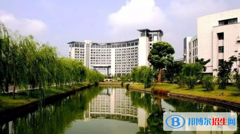 浙江工商大學杭州商學院是幾本？是985和211嗎？