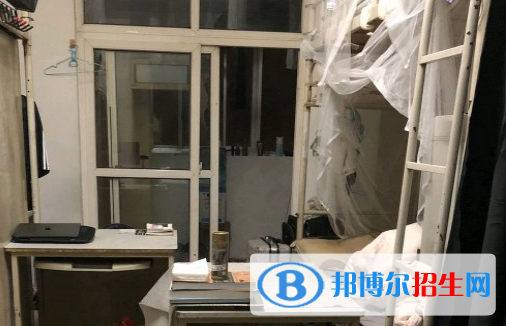 西安美術(shù)學(xué)院附屬中等美術(shù)學(xué)校2023年宿舍條件