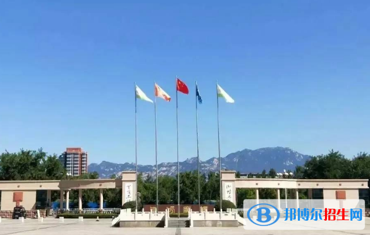 山東財經(jīng)大學東方學院是幾本？是985和211嗎？