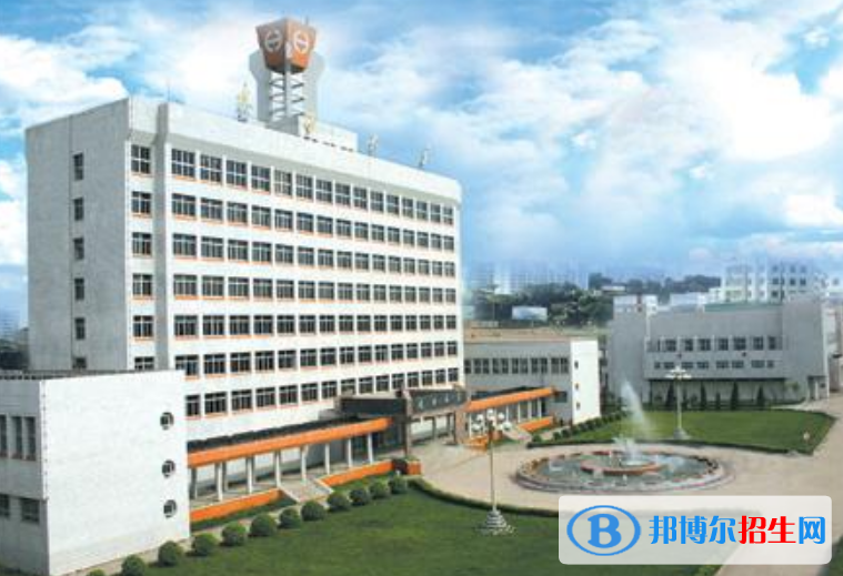 黑龍江工業(yè)學院是幾本？是985和211嗎？