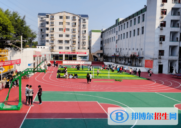 重慶市華為技工學校2023年招生錄取分數(shù)線