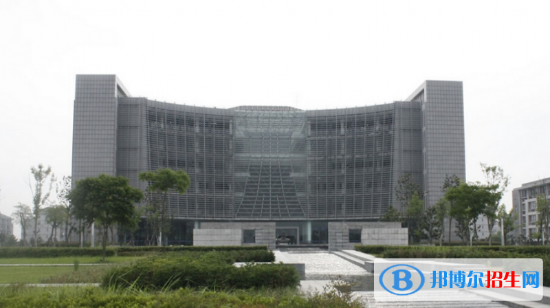 安徽大學江淮學院是幾本？是985和211嗎？