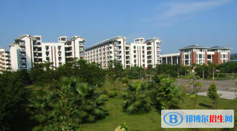 廣西民族大學(xué)相思湖學(xué)院是幾本？是985和211嗎？