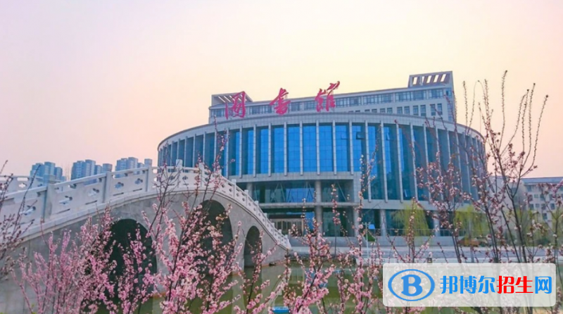 河南開(kāi)封科技傳媒學(xué)院是幾本？是985和211嗎？