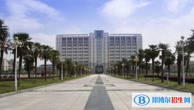 廣西農業(yè)職業(yè)技術大學是幾本？是985和211嗎？