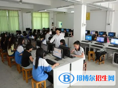 2023年饒平鳳江實(shí)驗(yàn)學(xué)校招生聯(lián)辦電話