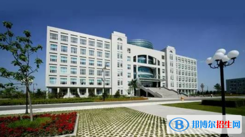 哈爾濱商業(yè)大學是幾本？是985和211嗎？