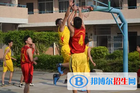 2023年廣州加利福職業(yè)技術(shù)學(xué)校招生辦聯(lián)系電話