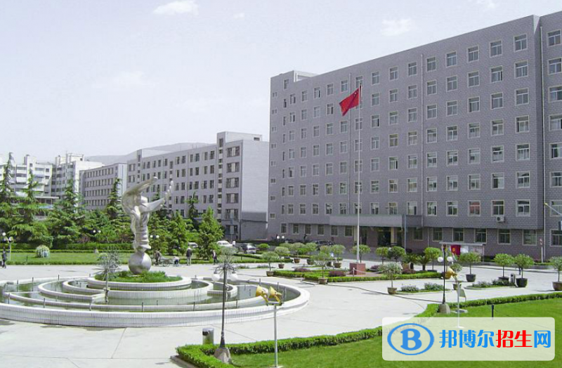 新疆財(cái)經(jīng)大學(xué)是幾本？是985和211嗎？
