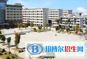 2023潮州百花臺(tái)職業(yè)中學(xué)多少錢(學(xué)費(fèi)明細(xì))