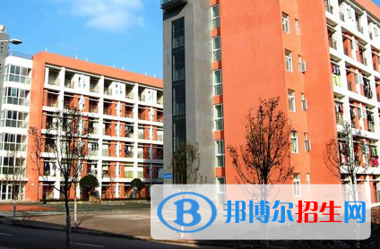 2023四川自貢市高級技工學校招生計劃 招生人數(shù)是多少(附要求、條件、對象)