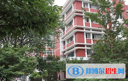 2023濟(jì)南應(yīng)用技術(shù)職業(yè)中等專業(yè)學(xué)校多少錢(學(xué)費(fèi)明細(xì))