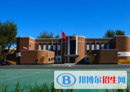 北京市振華旅游學(xué)校地址在哪里，哪個(gè)地區(qū)，哪個(gè)城市?