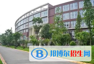 樂山商務(wù)技工學(xué)校地址在哪里，哪個(gè)地區(qū)，哪個(gè)城市?