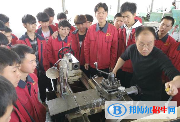 2023陜西漢江技工學(xué)校招生計(jì)劃 招生人數(shù)是多少(附要求、條件、對(duì)象)