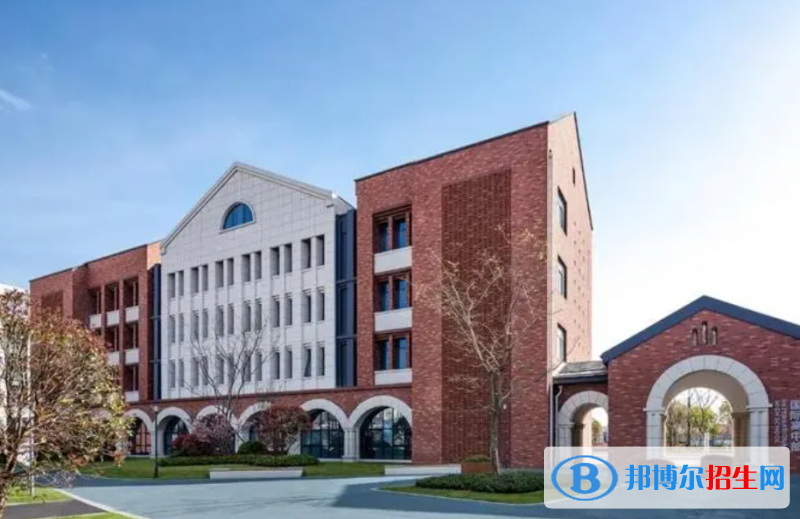 阜陽市北外附屬新華外國語高級(jí)中學(xué)2022錄取分?jǐn)?shù)線（2023參考）