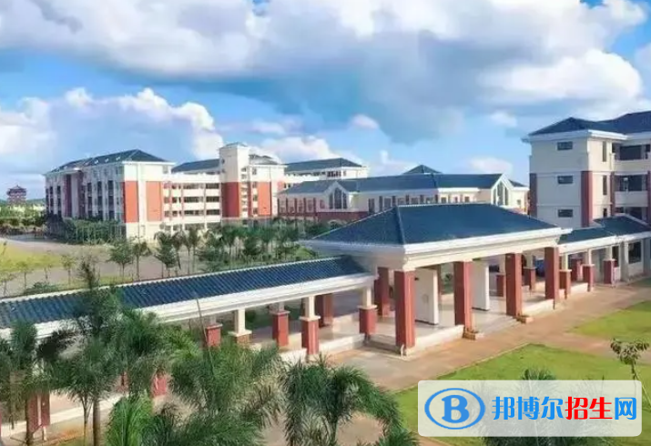 2023西南大學(xué)臨高實(shí)驗(yàn)中學(xué)招生計(jì)劃 招生人數(shù)是多少(附要求、條件、對象)