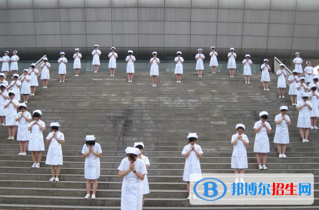 2023四川省人民醫(yī)院護(hù)士學(xué)校有哪些專(zhuān)業(yè)  四川省人民醫(yī)院護(hù)士學(xué)校開(kāi)設(shè)的專(zhuān)業(yè)一覽表