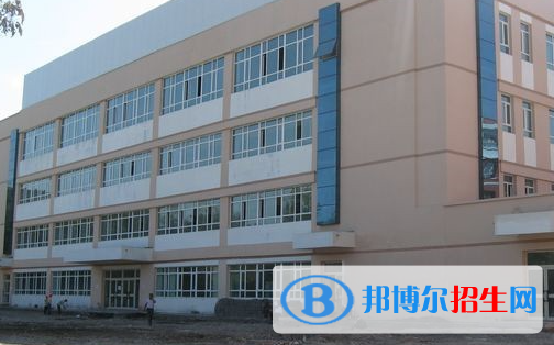 2023旅游服務(wù)與管理專業(yè)的烏魯木齊中職學(xué)校有哪些？
