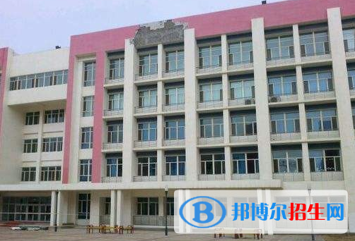 2023巴音郭楞公辦中專學校有哪些  巴音郭楞公辦中專學校名單一覽表