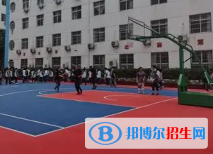 西安弘雅易學(xué)技工學(xué)校地址在哪里，哪個(gè)地區(qū)，哪個(gè)城市?