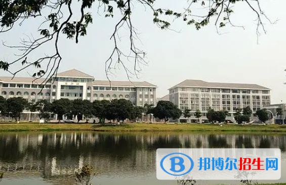 滁州學(xué)院和福建工程學(xué)院哪個(gè)好？