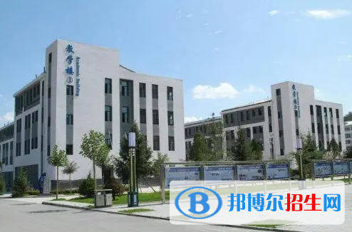 2023護理專業(yè)的平?jīng)鲋新殞W校有哪些？