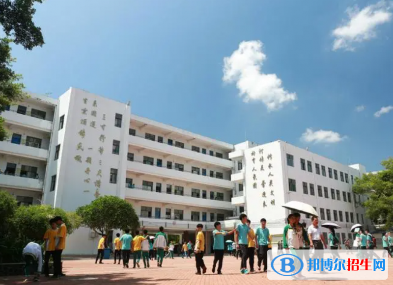2023萬(wàn)寧市民族中學(xué)招生計(jì)劃 招生人數(shù)是多少(附要求、條件、對(duì)象)