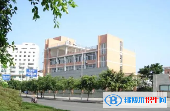 2024內(nèi)江排名前五的中職學校名單