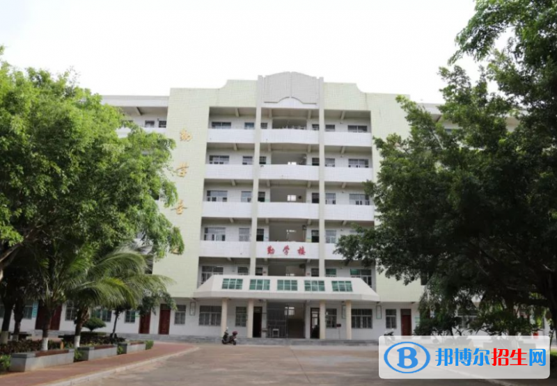 2023臨高縣新盈中學招生計劃 招生人數(shù)是多少(附要求、條件、對象)