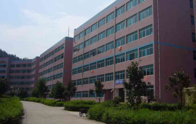 揚州大學(xué)和貴州黔南科技學(xué)院怎么選？哪個好？附分數(shù)線