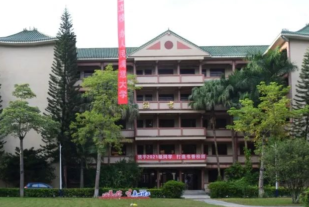 揚(yáng)州大學(xué)和廣州理工學(xué)院怎么選？哪個(gè)好？附分?jǐn)?shù)線