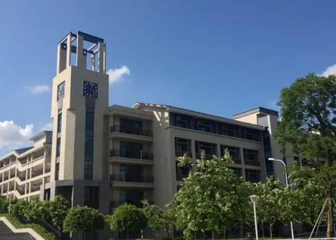 中央民族大學和東莞城市學院怎么選？哪個好？附分數(shù)線