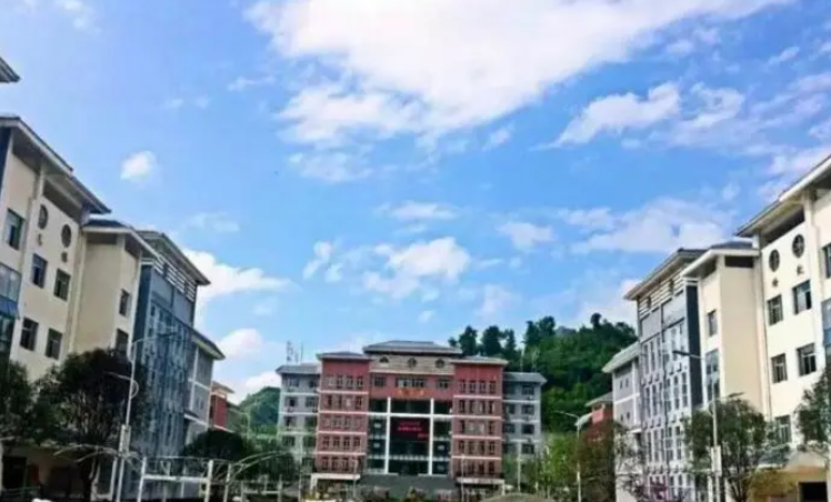 2023黔南公辦建筑學(xué)校有哪些 黔南公辦建筑學(xué)校名單一覽表
